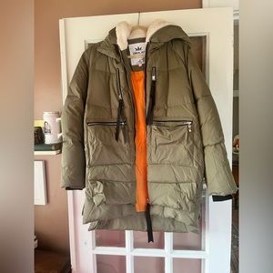 The “Amazon Coat”